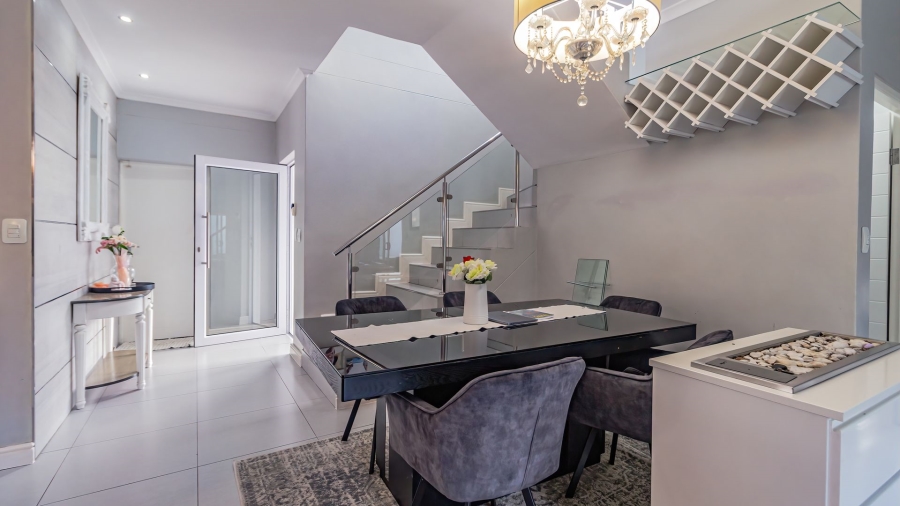 4 Bedroom Property for Sale in Dennegeur Western Cape